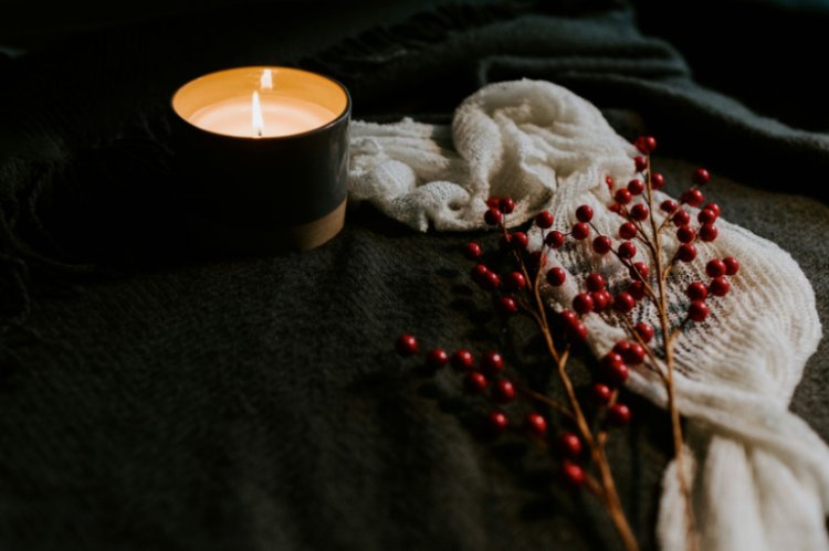 Top 10 Best Fragrances for Candle Making